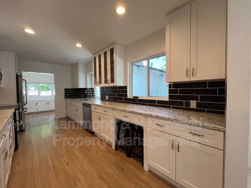 House for rent at 5710 Jumilla Ave, Woodland Hills, CA 91367