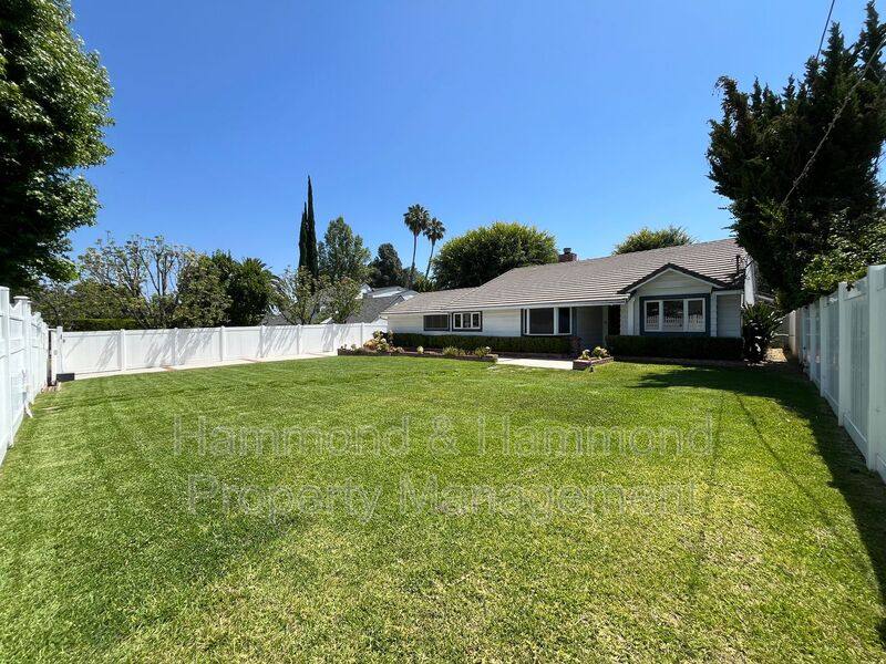 House for rent at 5710 Jumilla Ave, Woodland Hills, CA 91367