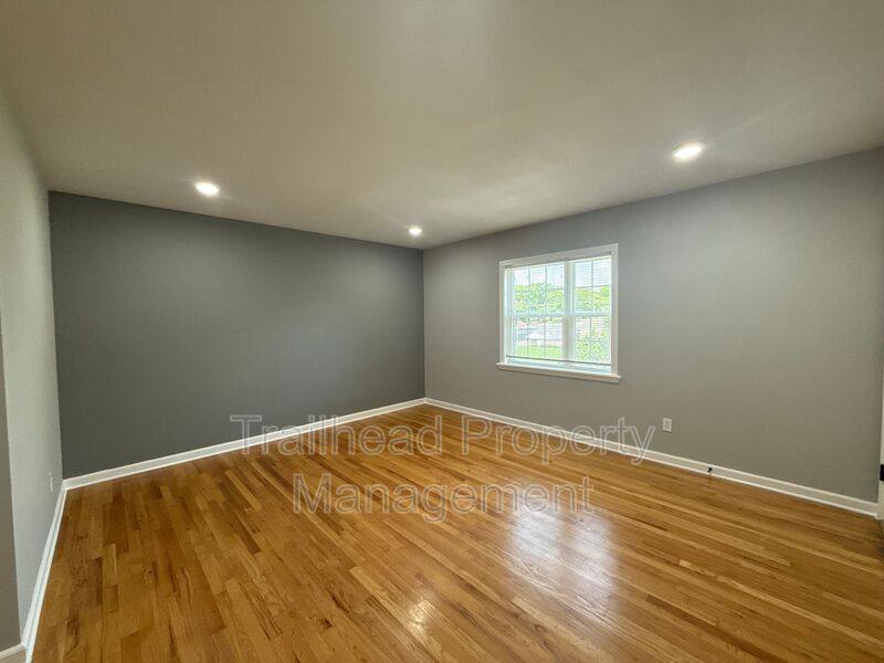 Apartment for rent at 6421 Brookside Rd #3S, Kansas City, MO 64113