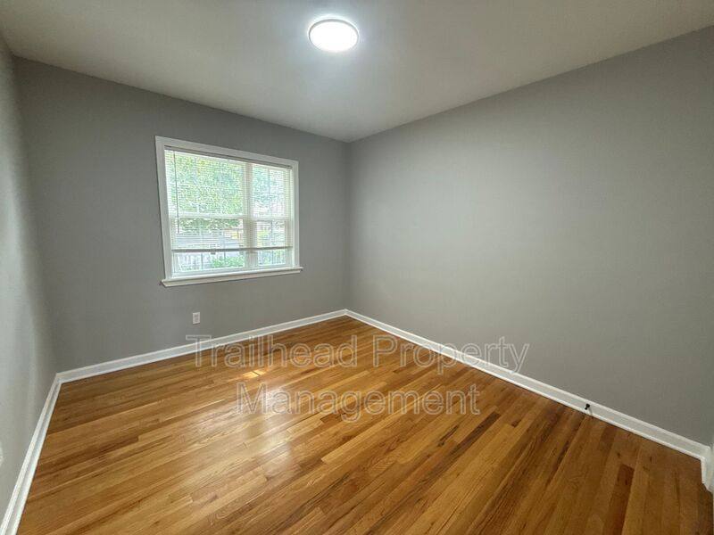 Apartment for rent at 6421 Brookside Rd #3S, Kansas City, MO 64113