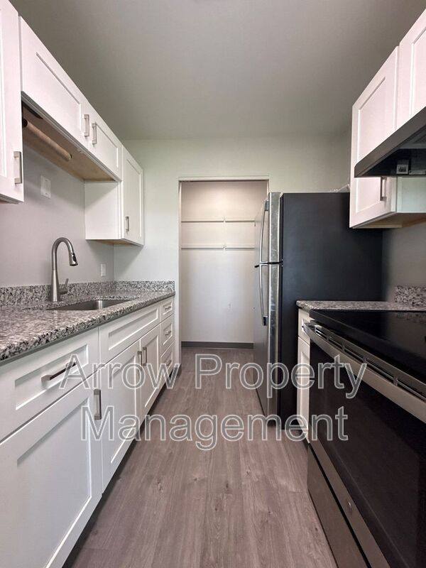 Apartment for rent at 407 H St #20, Hamburg, IA 51640