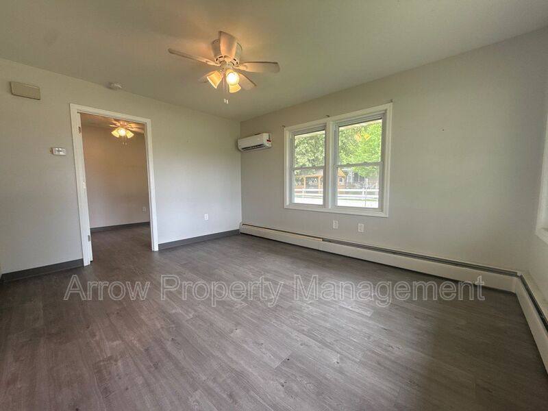 Apartment for rent at 407 H St #20, Hamburg, IA 51640