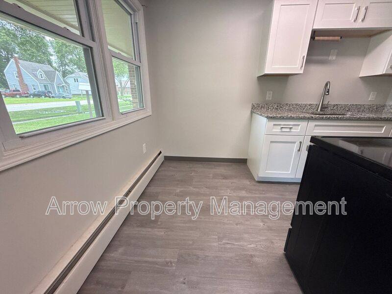 Apartment for rent at 407 H St #20, Hamburg, IA 51640