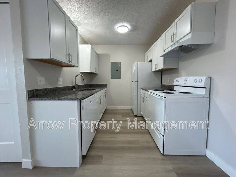 Apartment for rent at 902 E St #D, McCook, NE 69001