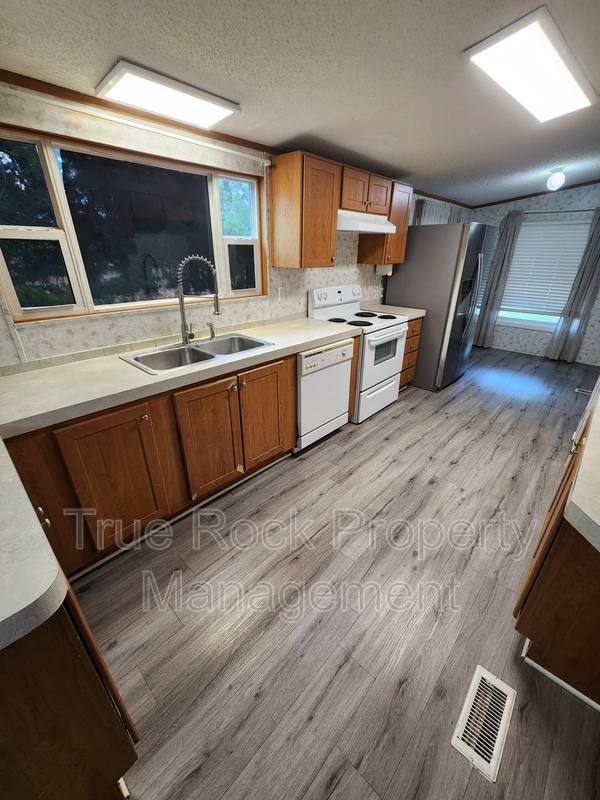 House for rent at 28428 County Rd #1480, Allen, OK 74825