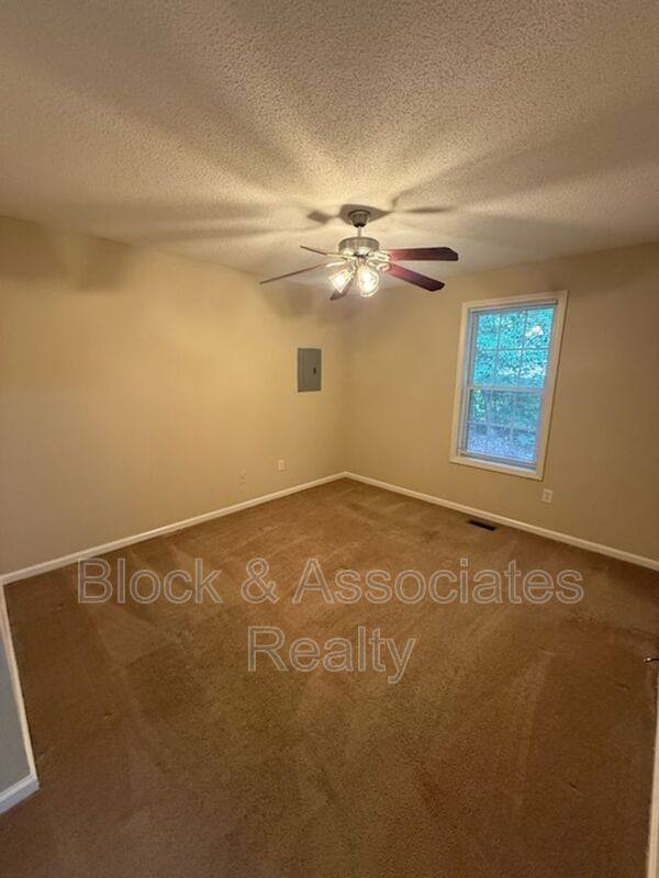 Apartment for rent at 1818 Saddlewood Court #B, Asheboro, NC 27203