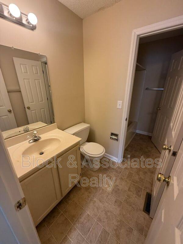 Apartment for rent at 1818 Saddlewood Court #B, Asheboro, NC 27203