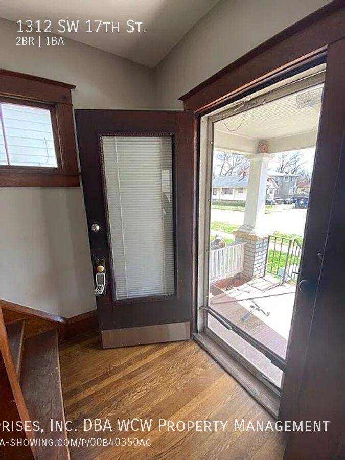House for rent at 1312 SW 17th St, Topeka, KS 66604