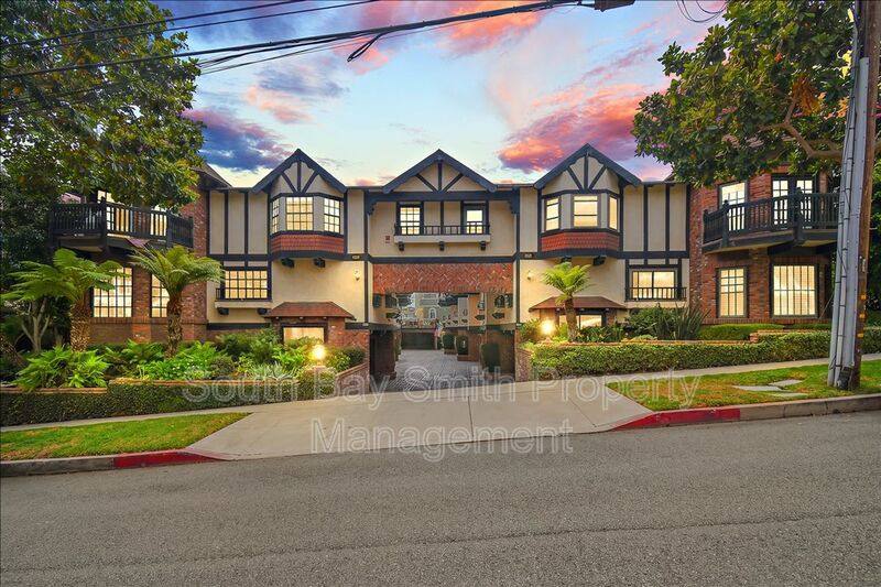 Townhouse for rent at 227 S Irena Ave #4, Redondo Beach, CA 90277