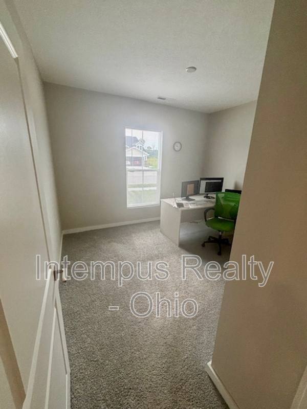 House for rent at 564 Rochdale Run, Delaware, OH 43015