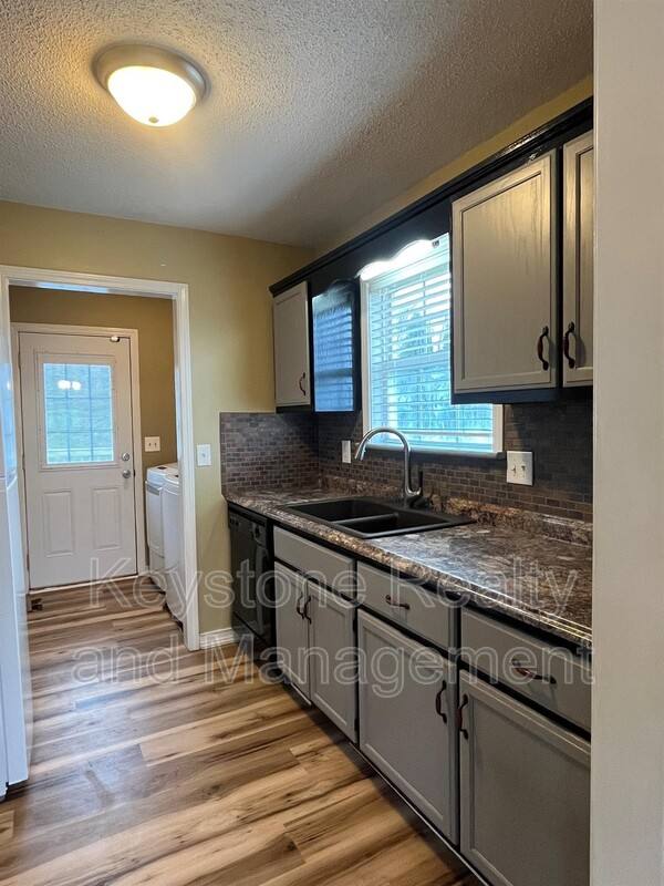 House for rent at 404 Sideline Dr, Oak Grove, KY 42262