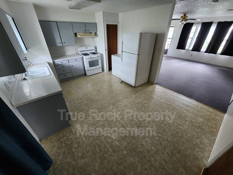 House for rent at 424 W 1st St, Ada, OK 74820