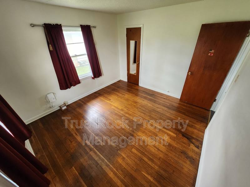 House for rent at 424 W 1st St, Ada, OK 74820