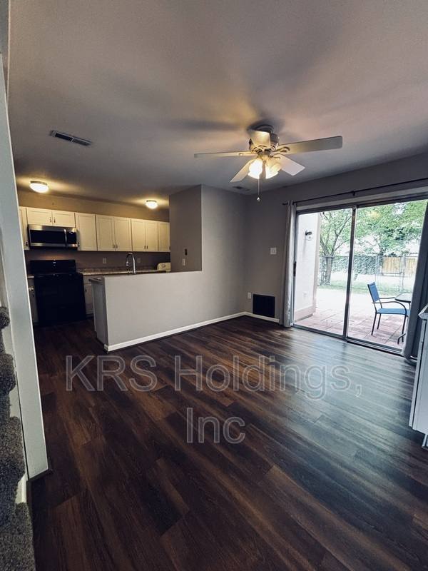Townhouse for rent at 817 Pleasant St, Henrico, VA 23075