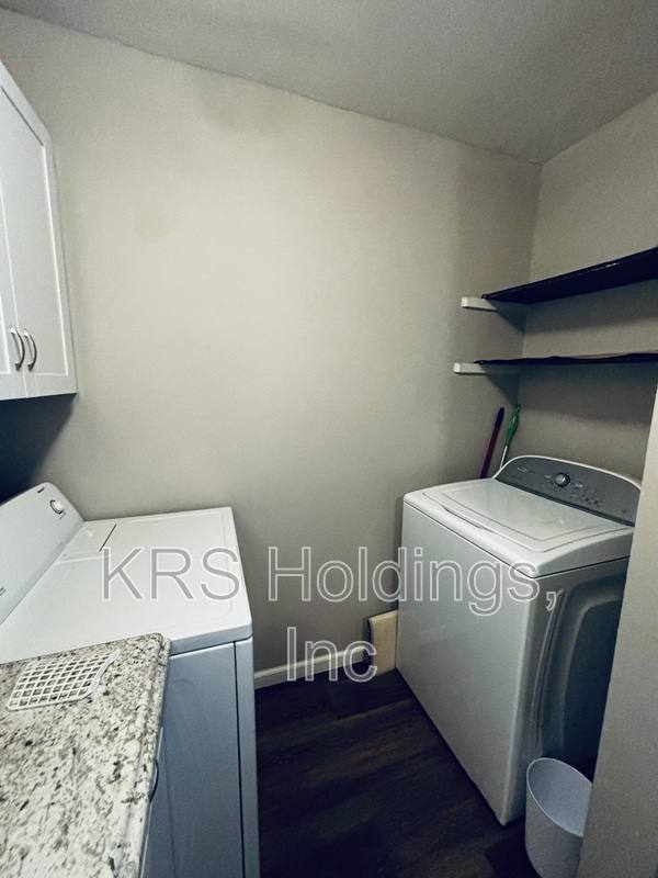 Townhouse for rent at 817 Pleasant St, Henrico, VA 23075