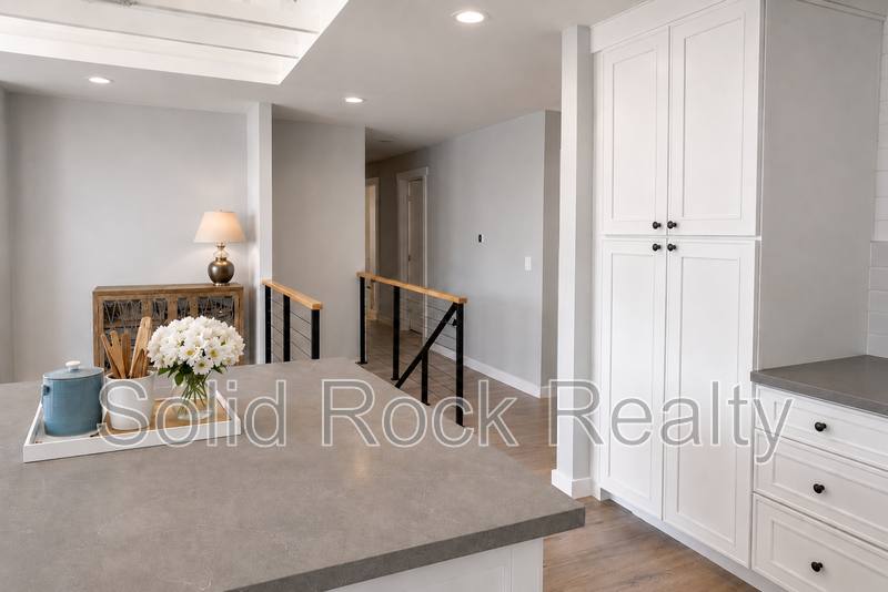 House for rent at 87 Saddlemountain Rd, Colorado Springs, CO 80919