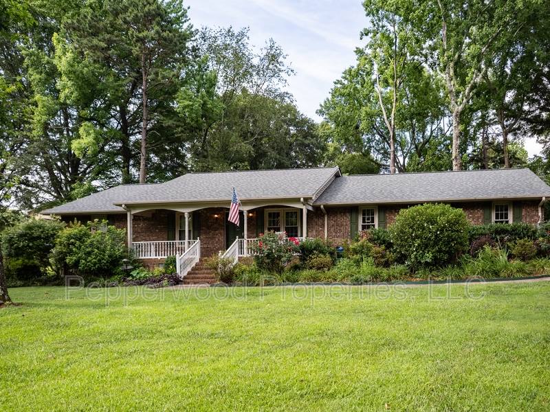 House for rent at 18 Brookland Court, Spartanburg, SC 29301