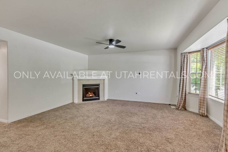 Townhouse for rent at 1328 S 1550 E, Provo, UT 84606
