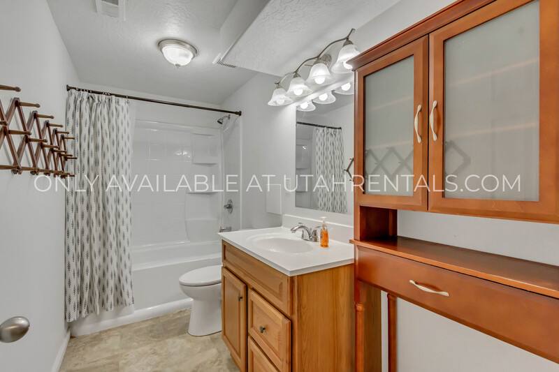 Townhouse for rent at 1328 S 1550 E, Provo, UT 84606