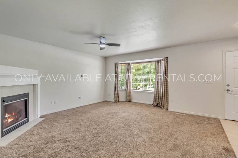 Townhouse for rent at 1328 S 1550 E, Provo, UT 84606