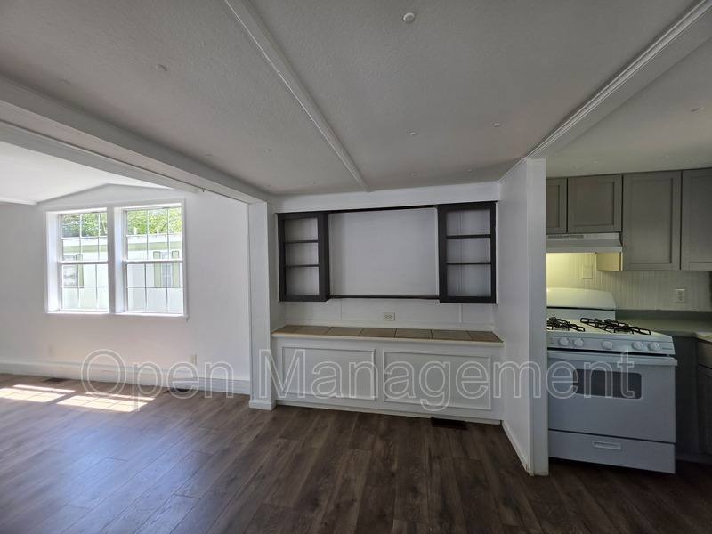 House for rent at 2668 Chateau Dr #36, Muskegon, MI 49441