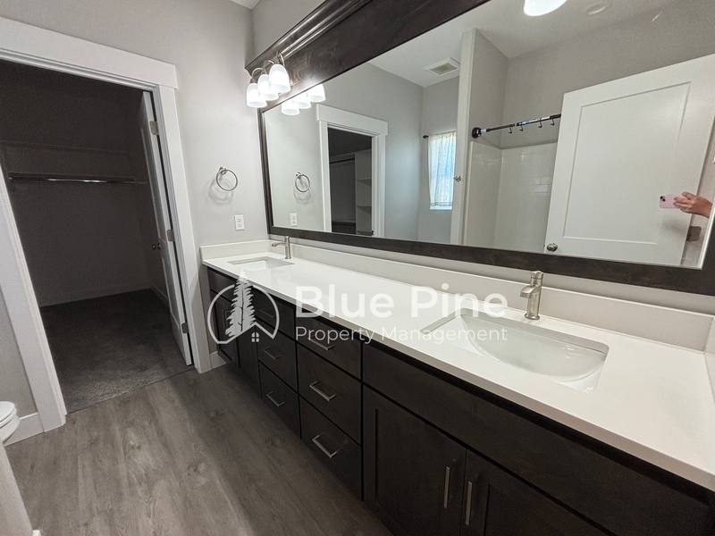 Townhouse for rent at 5760 Wildrose Ave, Idaho Falls, ID 83401
