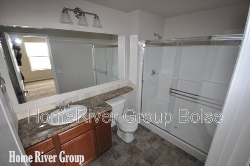 House for rent at 4265 S Overhill Way, Meridian, ID 83642