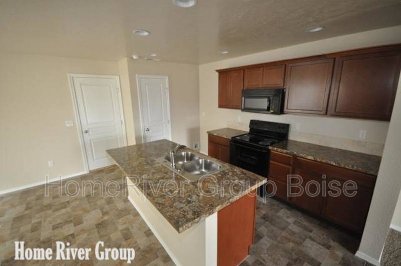 House for rent at 4265 S Overhill Way, Meridian, ID 83642