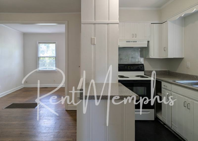 Apartment for rent at 72 S Larchmont Dr, Memphis, TN 38111