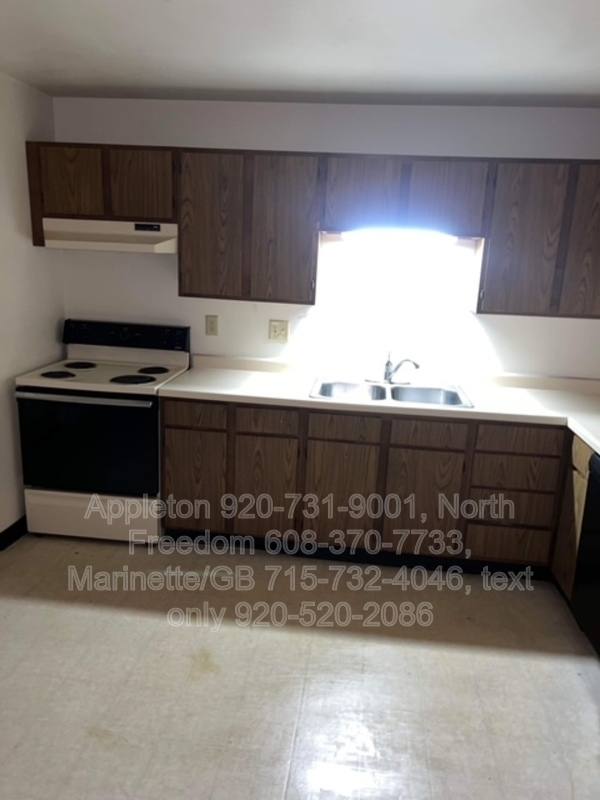 Apartment for rent at 1117 12th St #4, Baraboo, WI 53913