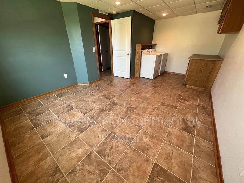 Townhouse for rent at 1005 NE Kamies Lane #1, Ankeny, IA 50021