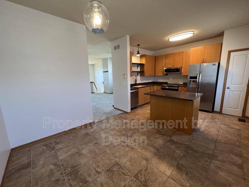 Townhouse for rent at 1005 NE Kamies Lane #1, Ankeny, IA 50021