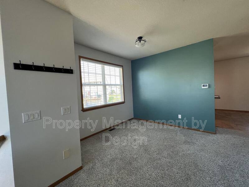 Townhouse for rent at 1005 NE Kamies Lane #1, Ankeny, IA 50021