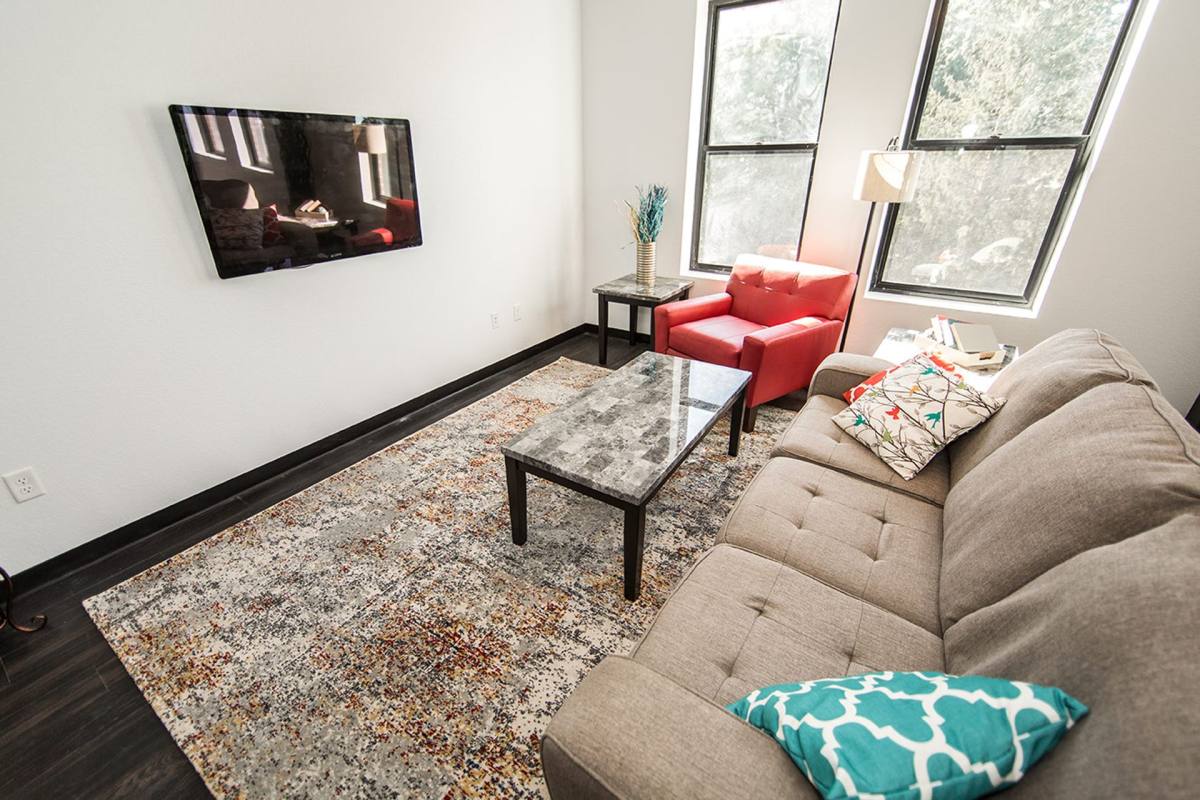 Apartment for rent at 917 W 23rd St, Cedar Falls, IA 50613