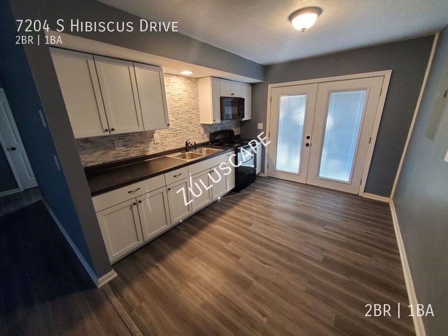House for rent at 7204 S Hibiscus Dr, Muncie, IN 47302