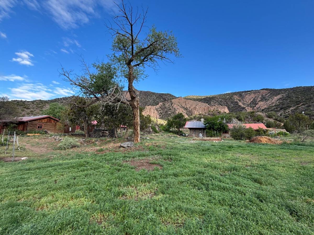 Apartment for rent at 1101 Private Dr, Embudo, NM 87531