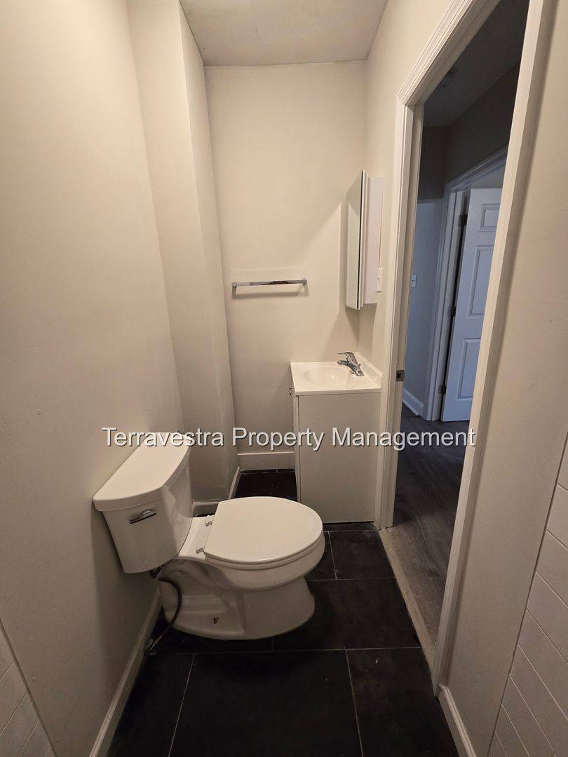 Apartment for rent at 321-323 S 5th St, Millville, NJ 08332