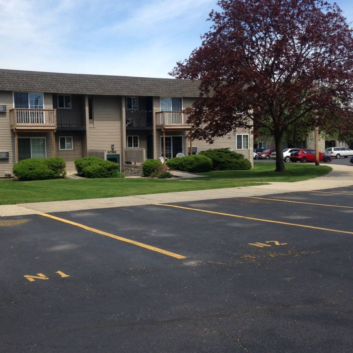 Apartment for rent at 7926 S Wildwood Dr, Oak Creek, WI 53154