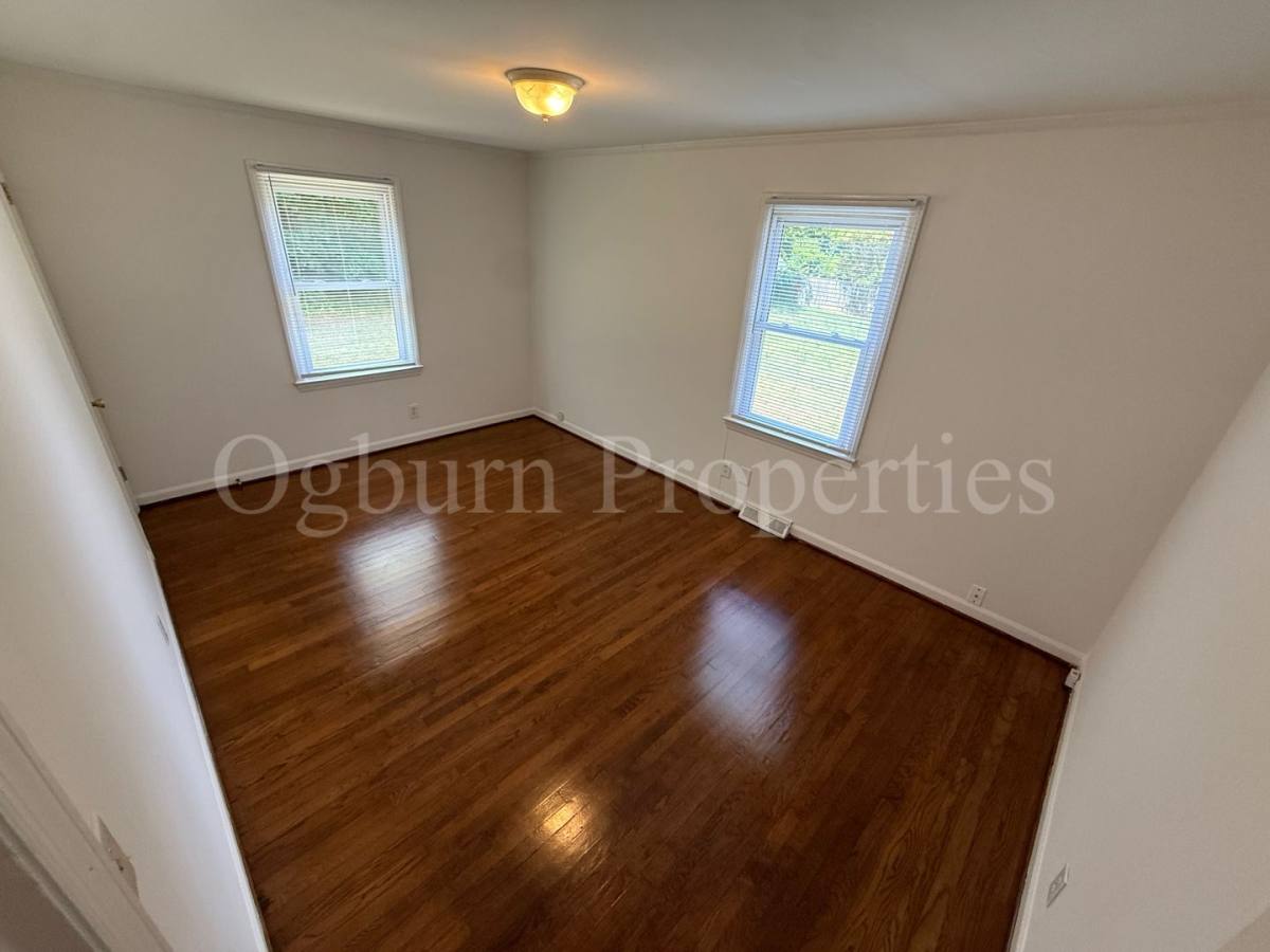 House for rent at 1102 Oak Grove Rd, Winston Salem, NC 27103