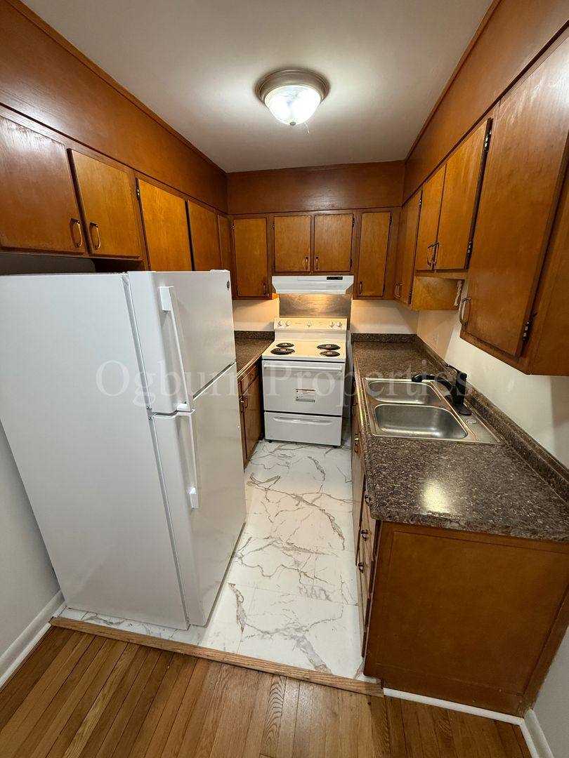 Apartment for rent at 1606-1610 W, NW Blvd, Winston Salem, NC 27104