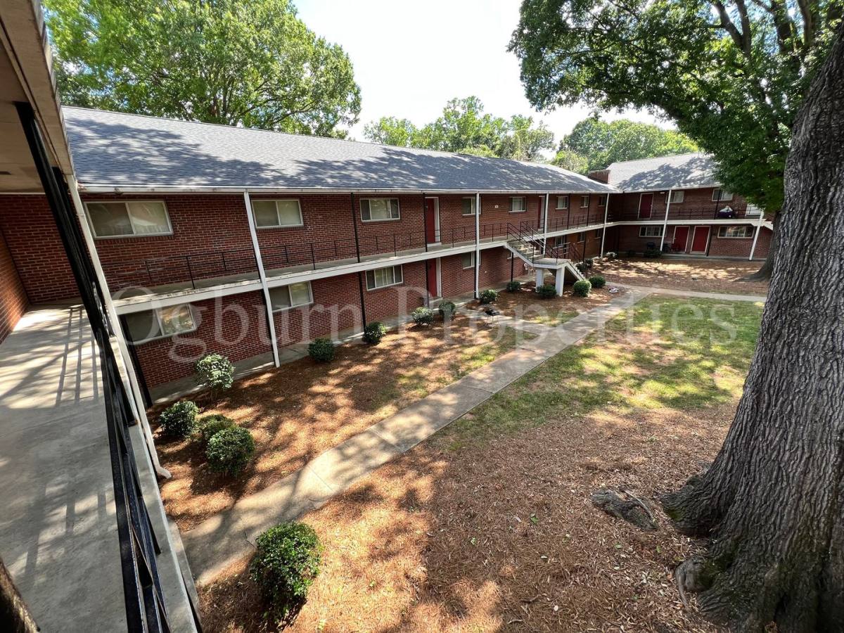 Apartment for rent at 1606-1610 W, NW Blvd, Winston Salem, NC 27104