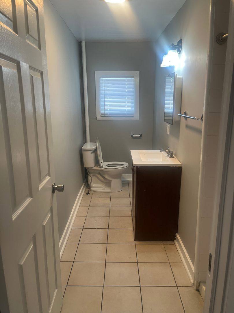 Apartment for rent at 137 N Winooski Ave, Burlington, VT 05401