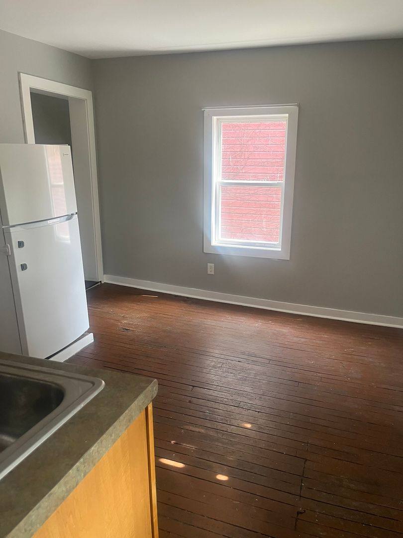 Apartment for rent at 137 N Winooski Ave, Burlington, VT 05401
