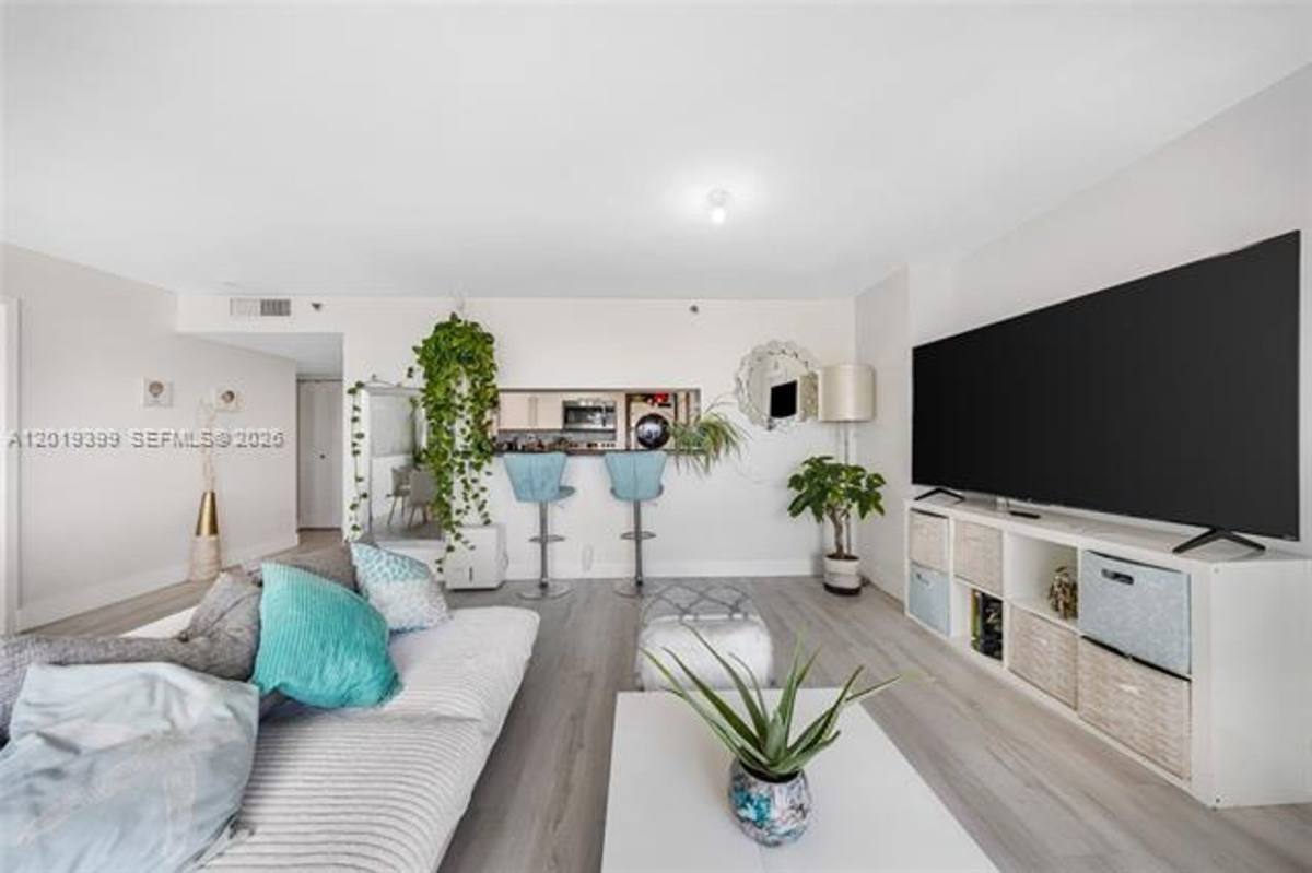 Apartment for rent at 7601 E Treasure Dr, Miami Beach, FL 33141