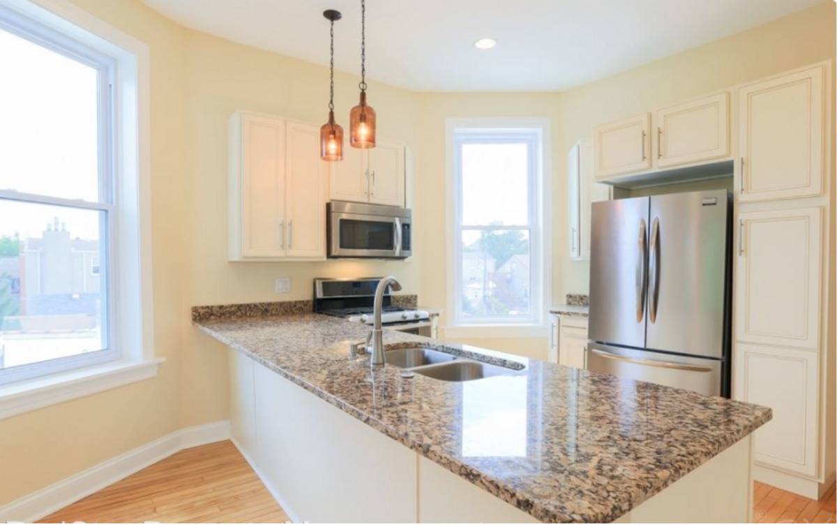 Apartment for rent at 1528 N Campbell Ave, Chicago, IL 60622