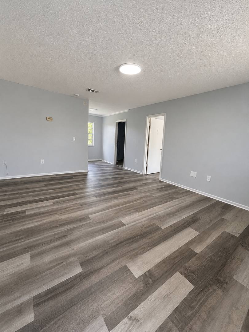 House for rent at 511 65th Ave Dr W, Bradenton, FL 34207