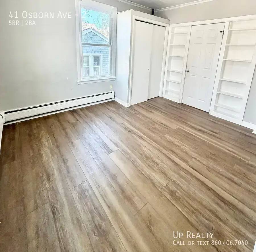 Apartment for rent at 41 Osborn Ave #2, New Haven, CT 06511