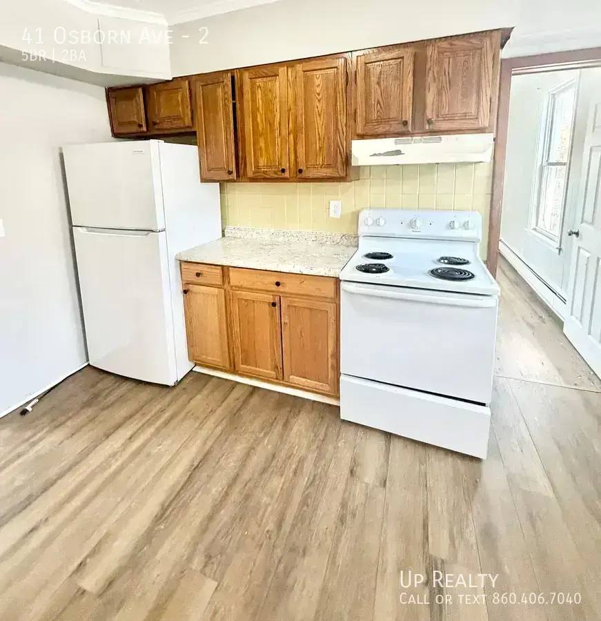 Apartment for rent at 41 Osborn Ave #2, New Haven, CT 06511