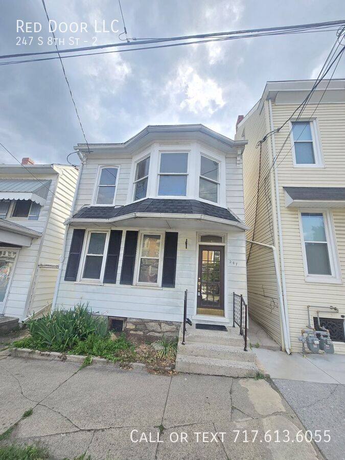 Apartment for rent at 247 S 8th St #2, Lebanon, PA 17042