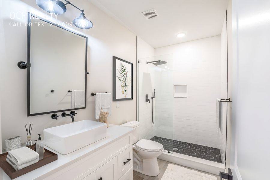 Apartment for rent at 2001 S Norwood St #A, Philadelphia, PA 19145